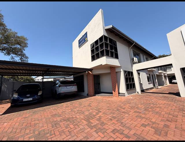 200M² OFFICE TO LET IN FARRAR PARK